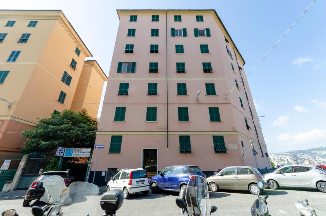 Joivy Spacious Family Apt For 4, In Carignano, Genoa Ngoại thất bức ảnh