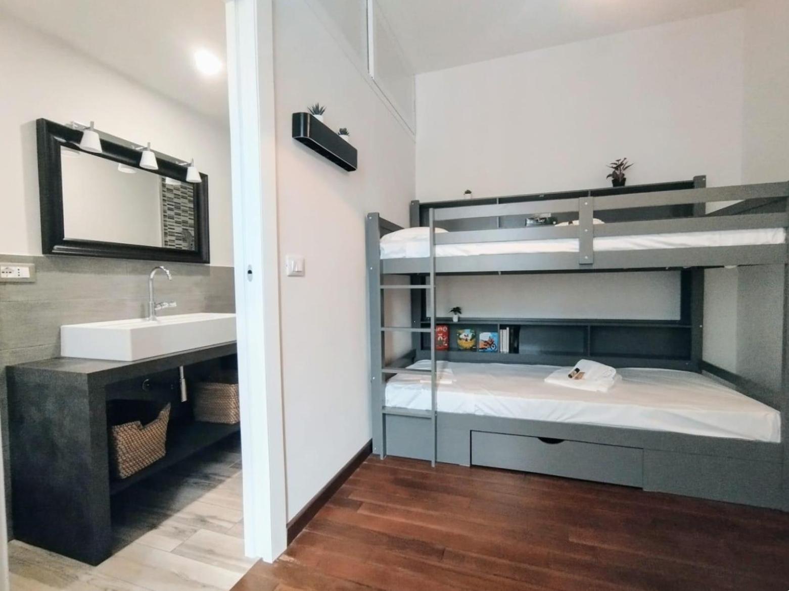 Joivy Spacious Family Apt For 4, In Carignano, Genoa Ngoại thất bức ảnh