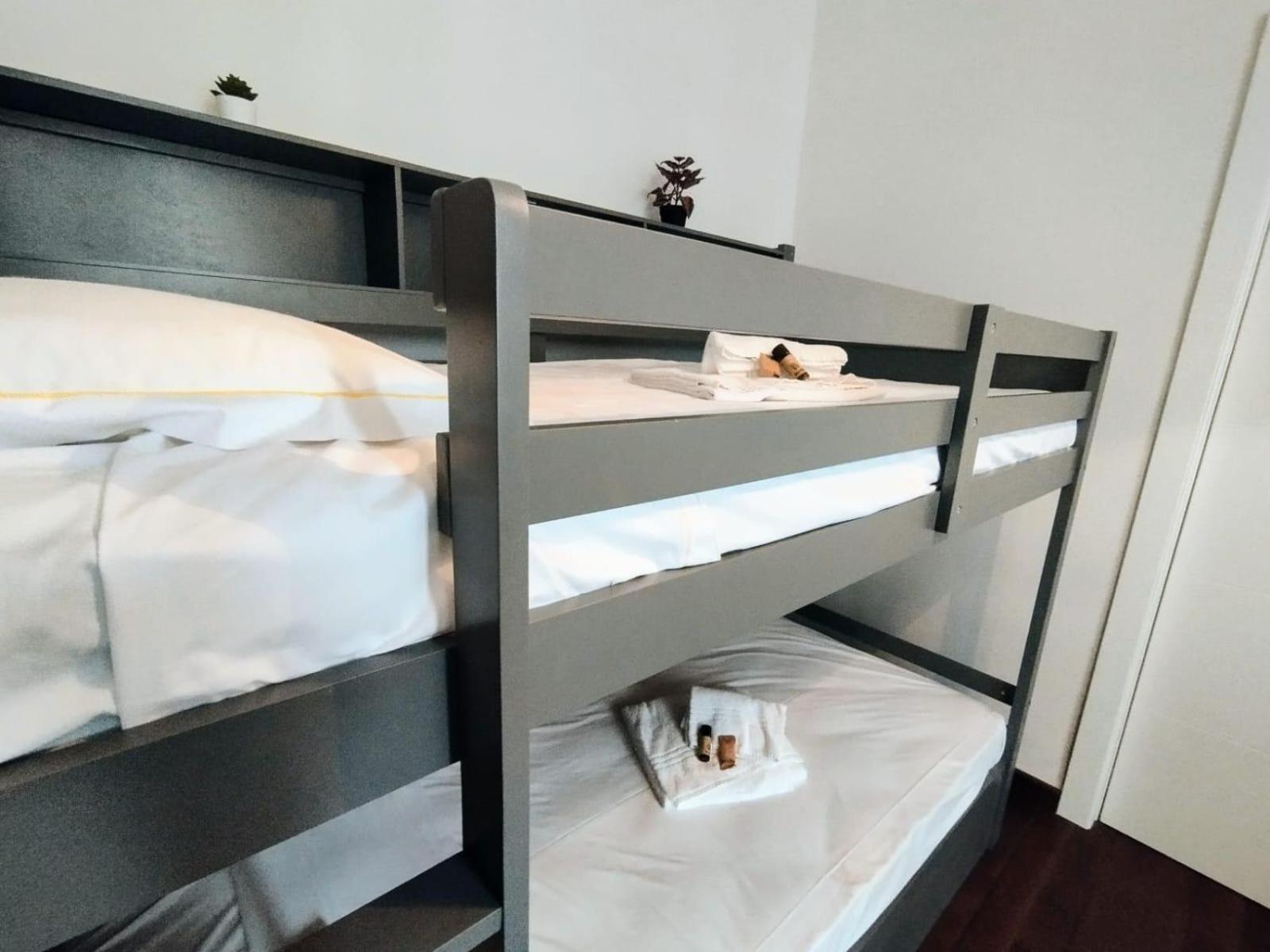 Joivy Spacious Family Apt For 4, In Carignano, Genoa Ngoại thất bức ảnh